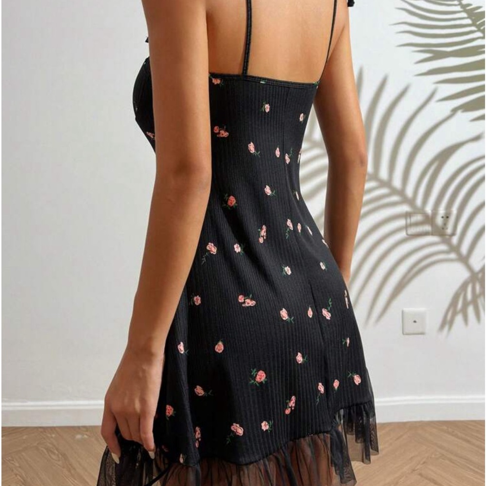 Adorable Floral Lace Night Gown